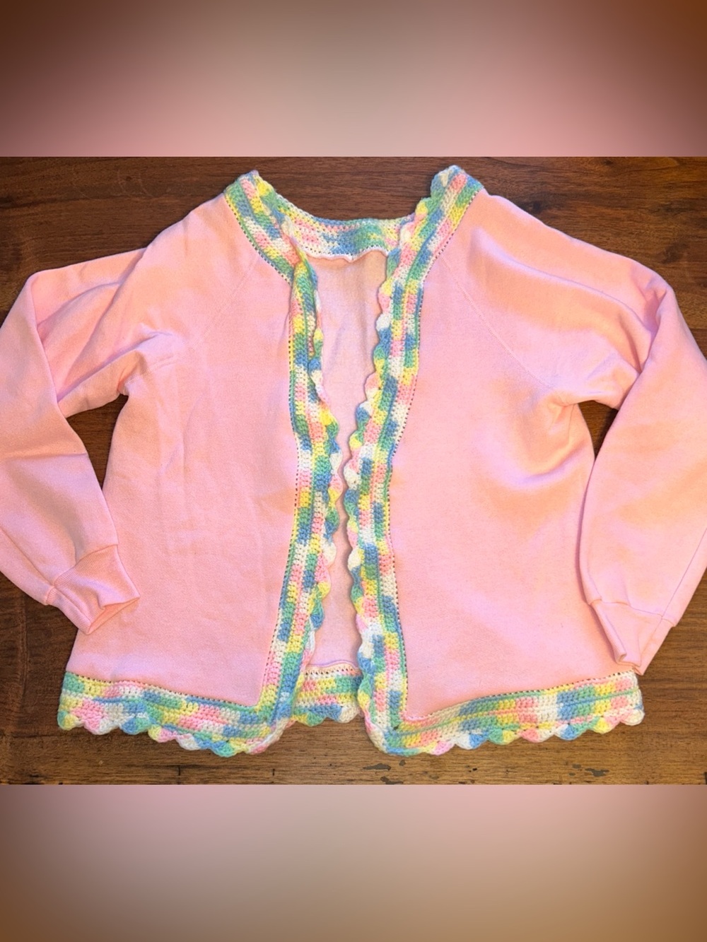 Women's Handmade Pink Crocheted/Knit cardigan Sweater size Medium/Large EUC